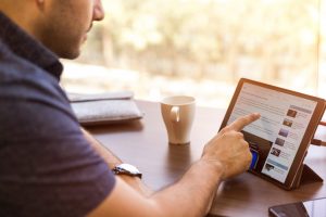 How and Why You Should Customize LinkedIn URL?